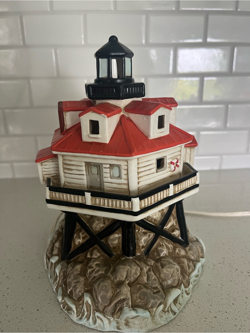Vintage 1995 HAND PAINTED Lefton lighthouse